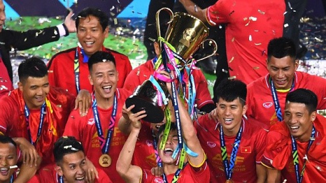 AFF Cup hoãn đến cuối năm, Đội tuyến Việt Nam hưởng lợi hay bất lợi?