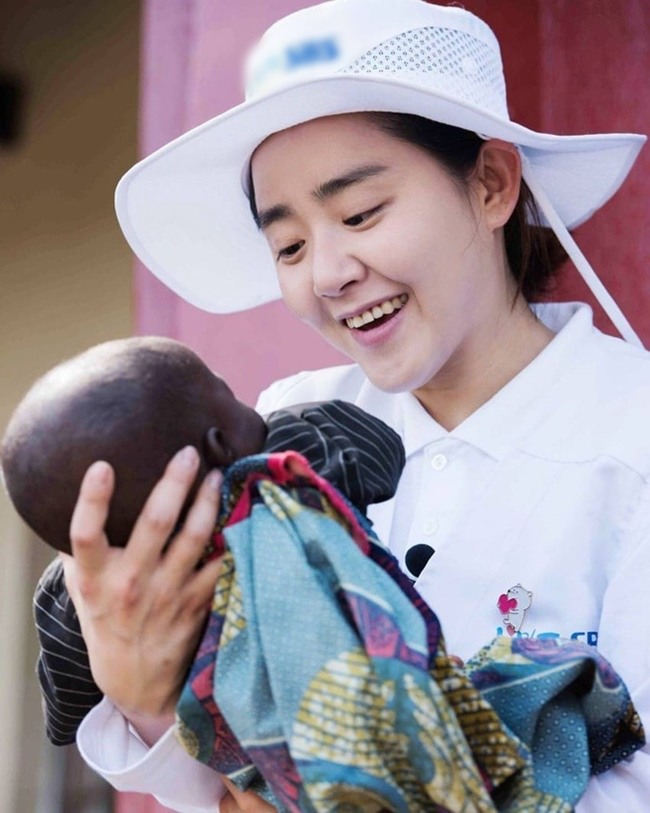 Moon Geun Young chủ yếu dành thời gian phát triển dự án giúp đỡ trẻ em