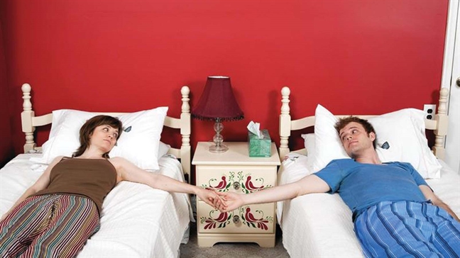Vai trò của việc ngủ chung đối với mối quan hệ vợ chồng